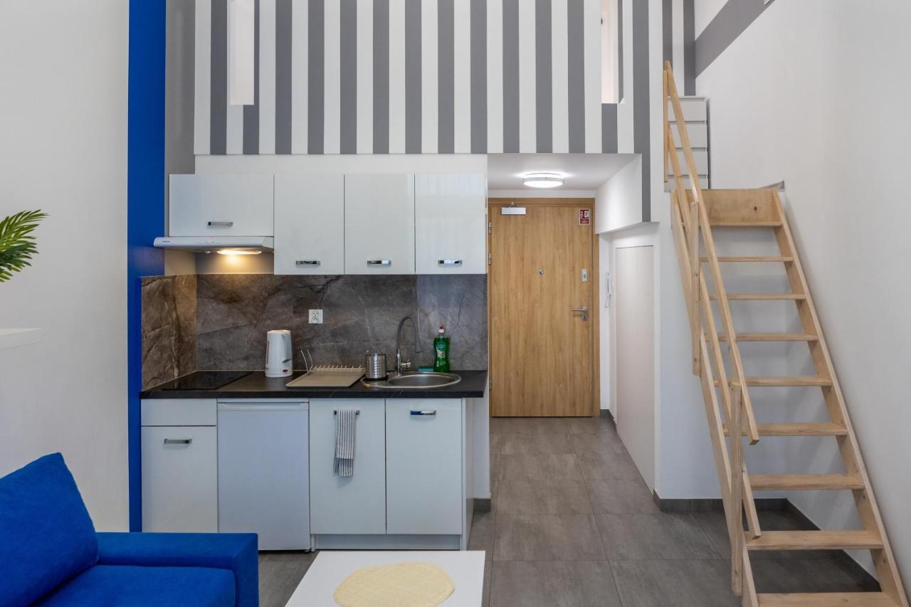 Studia Przy Lotnisku Od Wroclawapartament-Pl Luaran gambar
