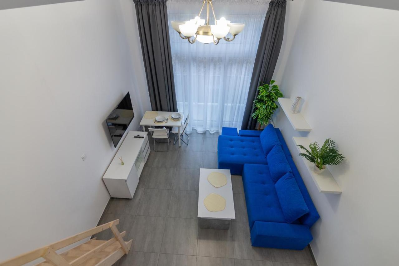 Studia Przy Lotnisku Od Wroclawapartament-Pl Luaran gambar