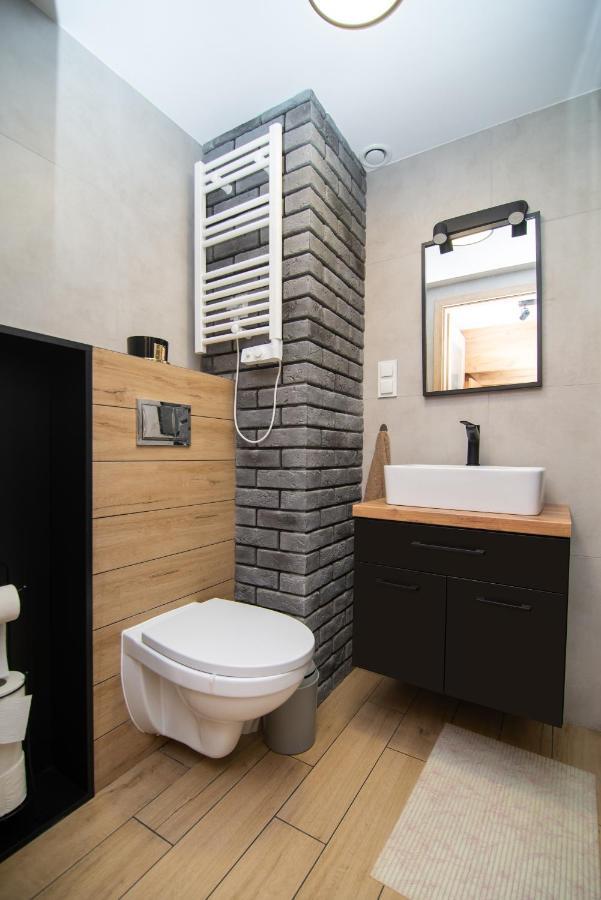 Studia Przy Lotnisku Od Wroclawapartament-Pl Luaran gambar